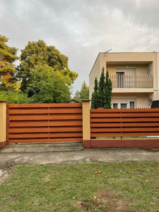 Bodnar Apartman Siofok Bagian luar foto